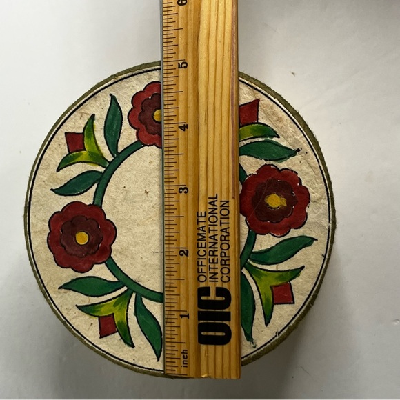 jim shore round cardboard hat boxes with lids folk art quilt pattern - Picture 4 of 10